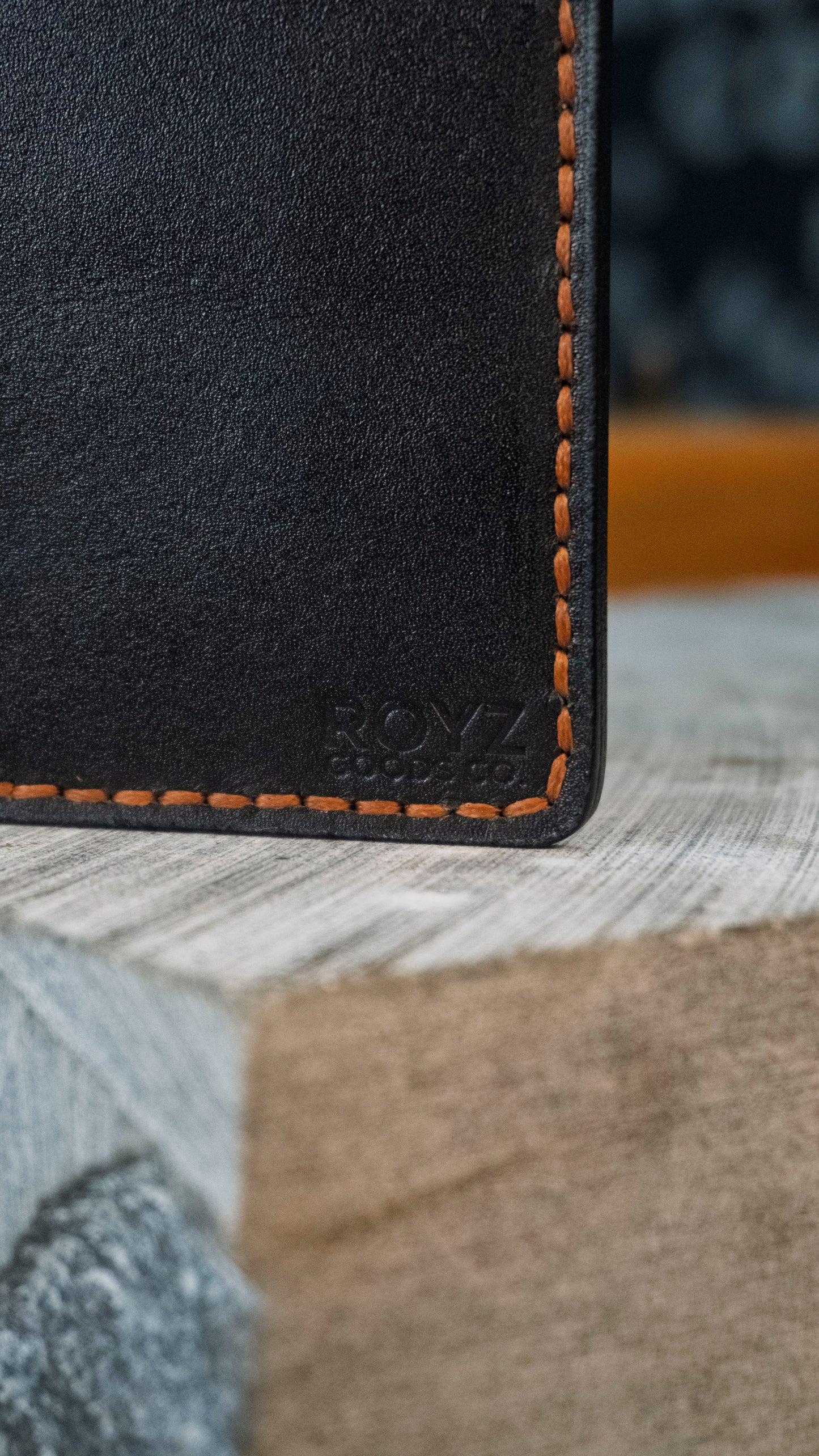 BIFOLD VEG TAN BLACK Custom