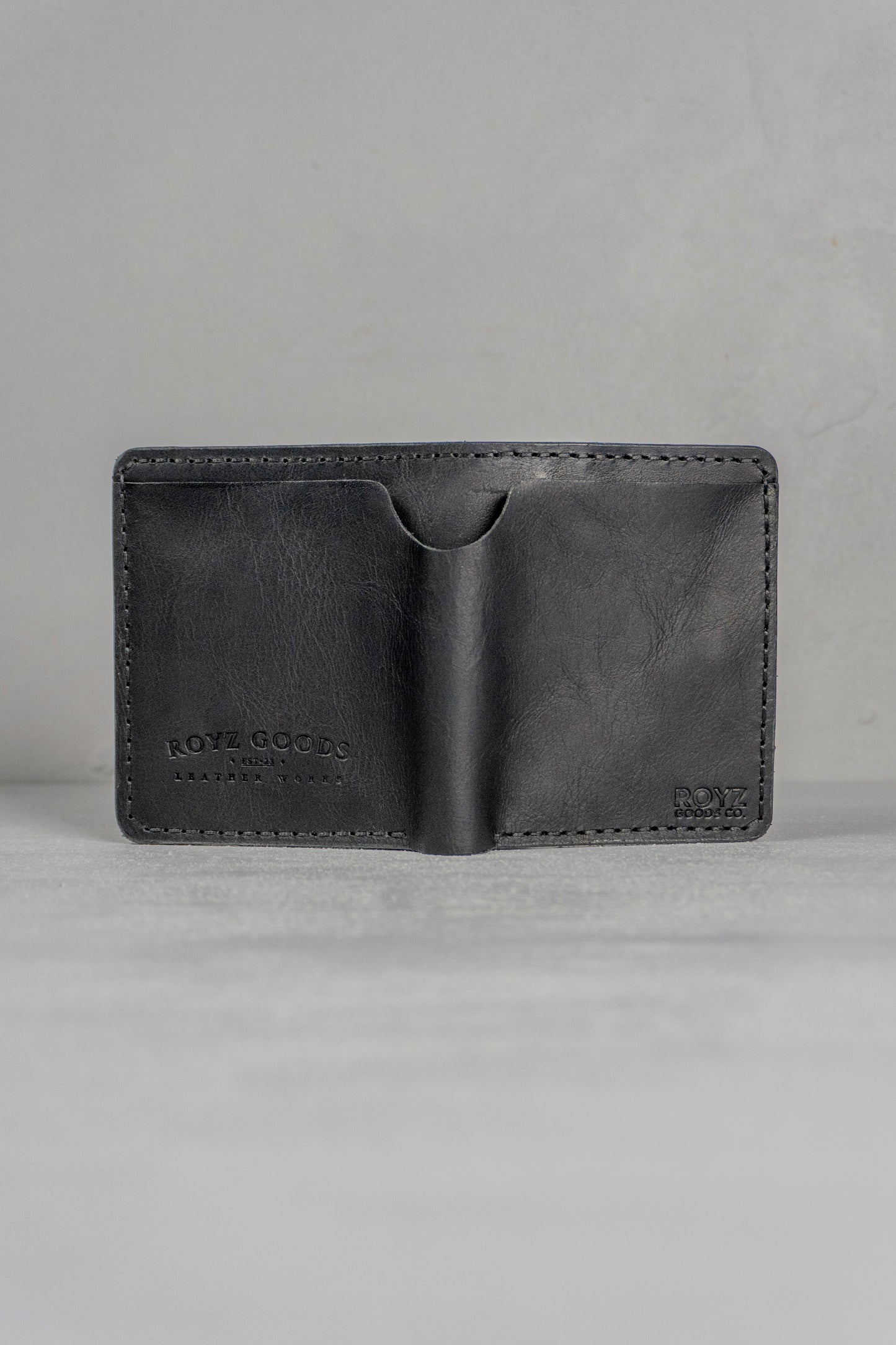 ROYZBIFOLD BLACK
