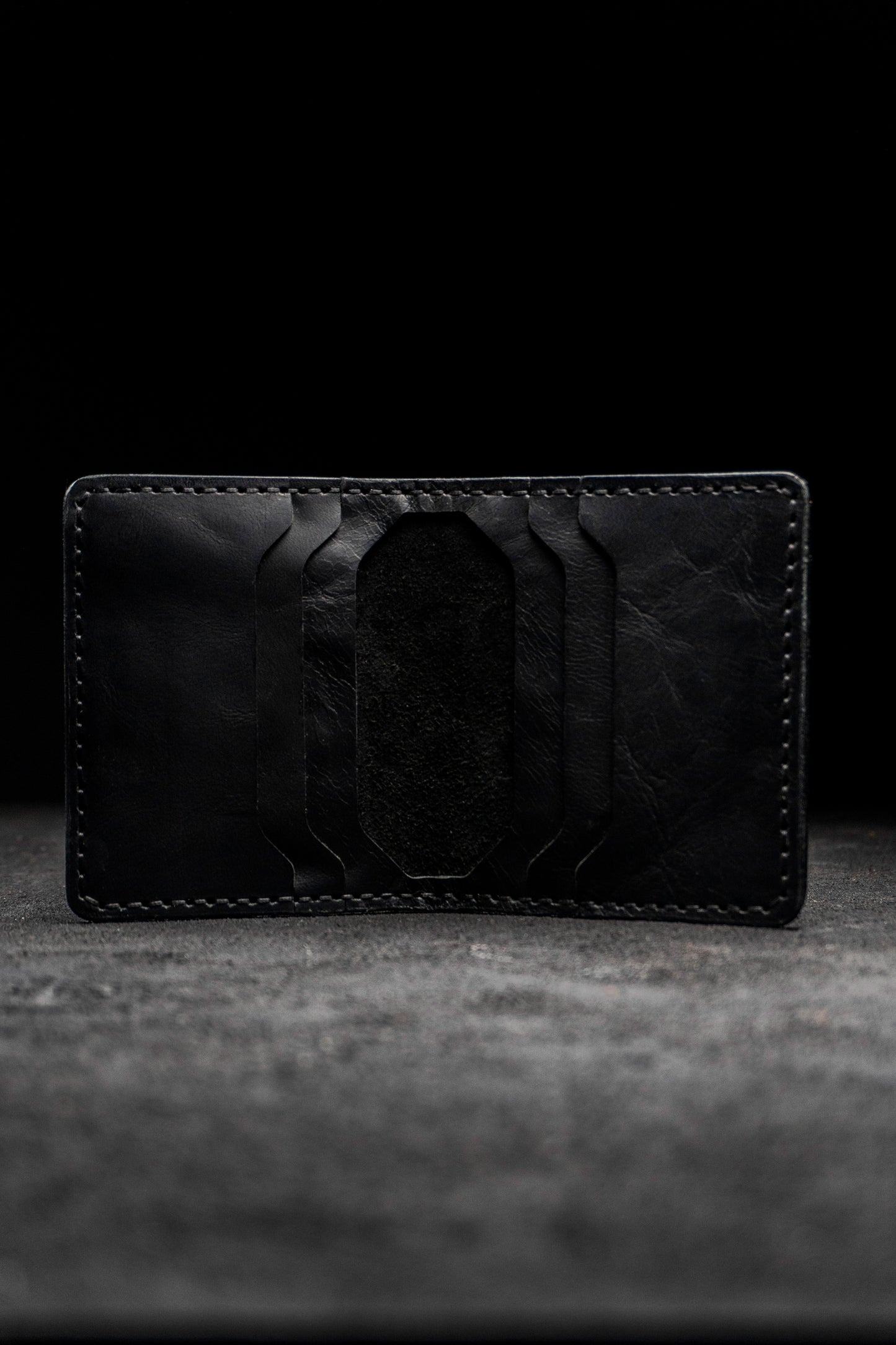 ROYZBIFOLD BLACK