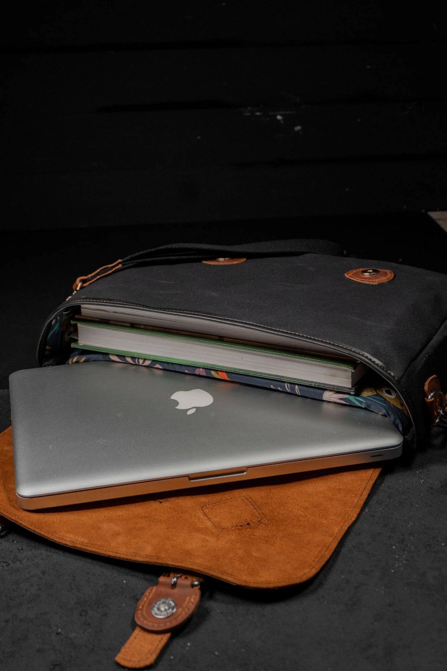 MESSENGER BAG HARDAL